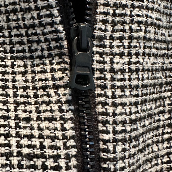 Alice and Olivia sleeveless lined mini dress, black/white tweed, size 2 - Picture 5 of 7